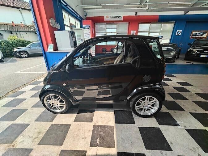 Smart ForTwo 700 coupé Brabus (55 kW)
