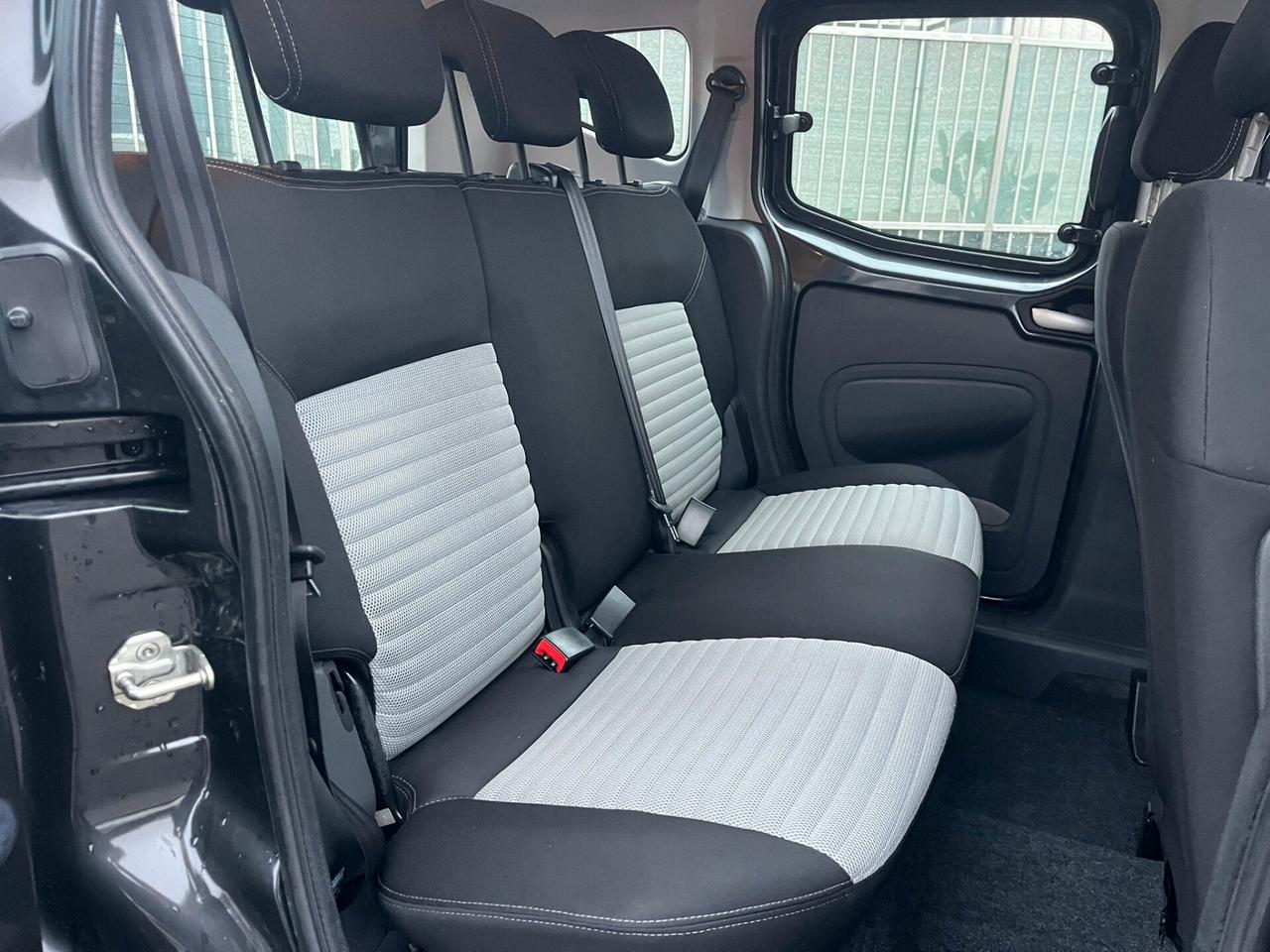 Fiat Qubo 1.4 8V benz 60.000 km