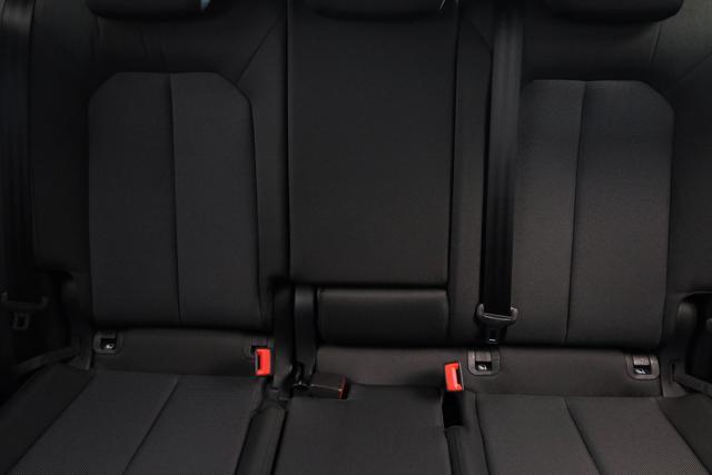 AUDI Q3 35 TFSI S tronic Business Advanced