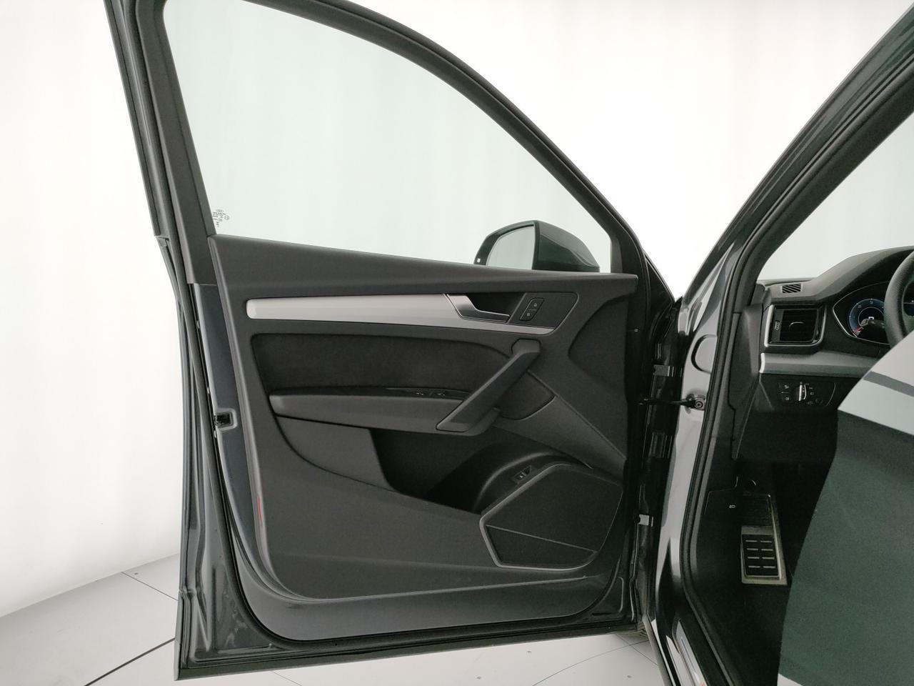 Audi Q5 40 2.0 tdi mhev 12v s line quattro s-tronic