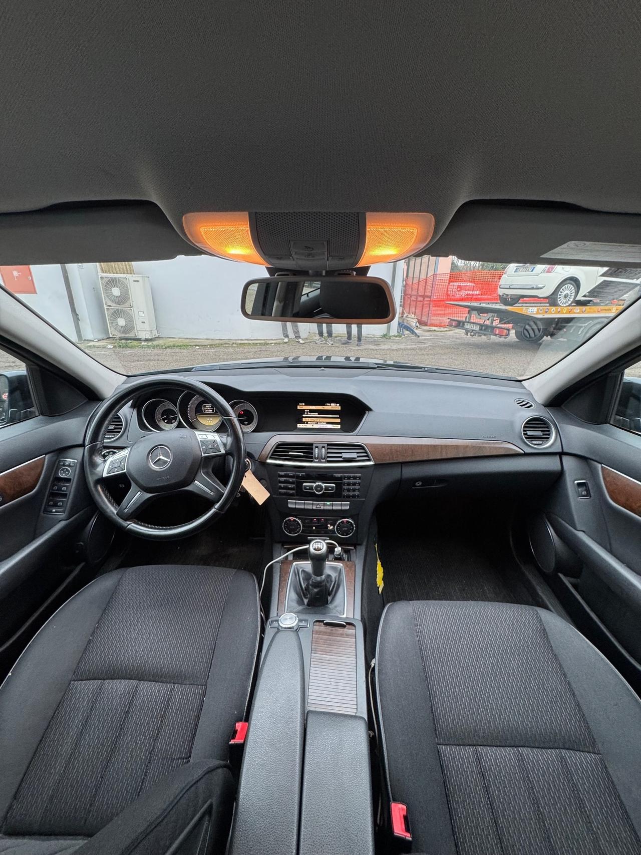 Mercedes-benz C 200 CDI BlueEFFICIENCY Avantgarde