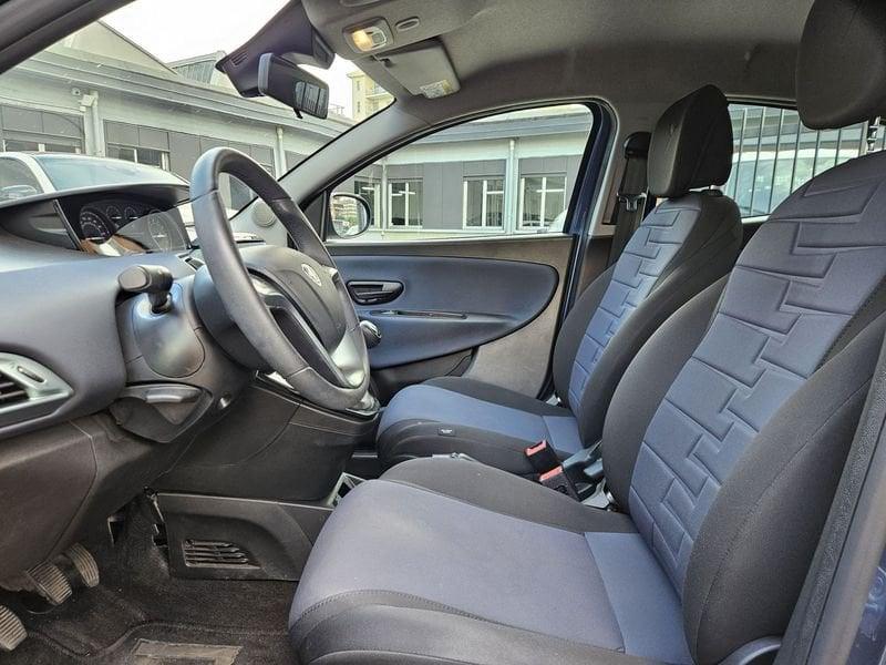 Lancia Ypsilon 1.0 FireFly 70cv Hybrid
