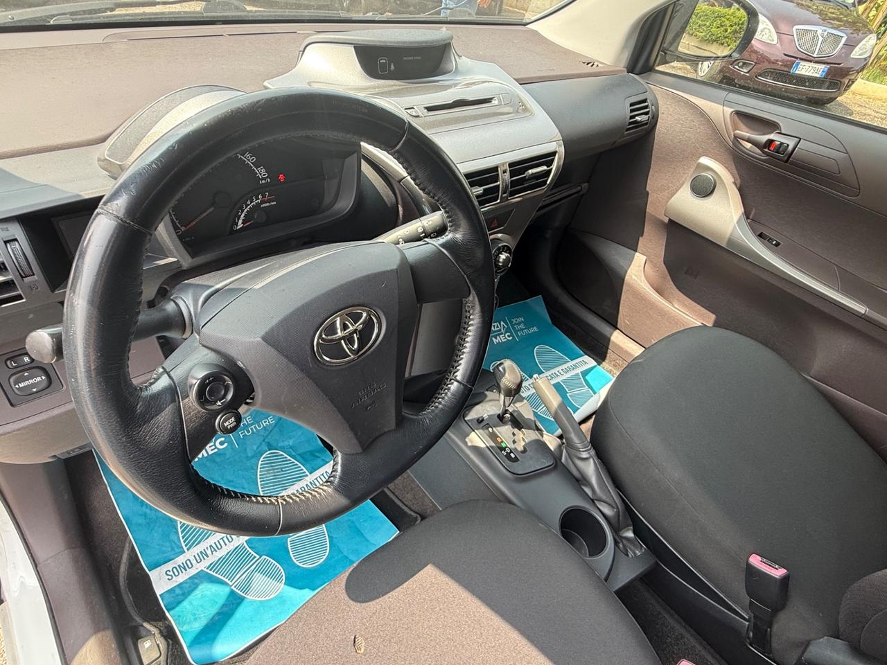 Toyota iQ 1.0 Multidrive