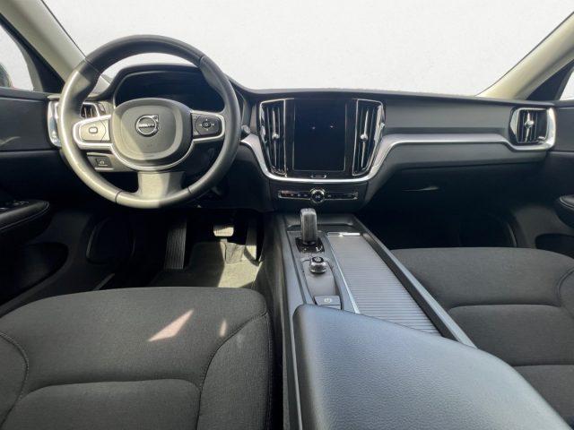 VOLVO V60 B3 Geartronic Momentum Core
