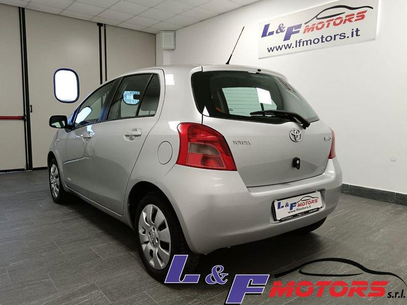 Toyota Yaris Yaris 5p 1.0 SOL