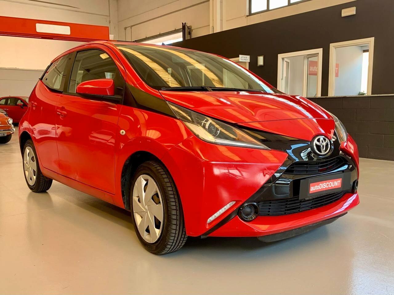 Toyota Aygo 1.0 VVT-i 69 CV 5 porte x-cool *PREZZO PROMO*