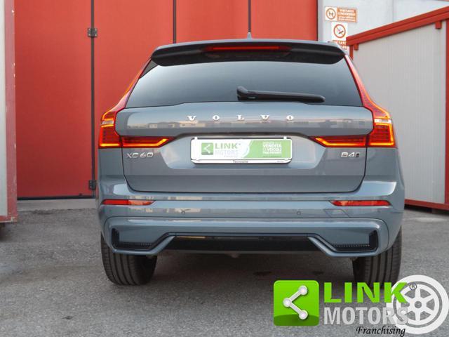 VOLVO XC60 B4 (d) AWD automatico Plus Dark ben tenuta