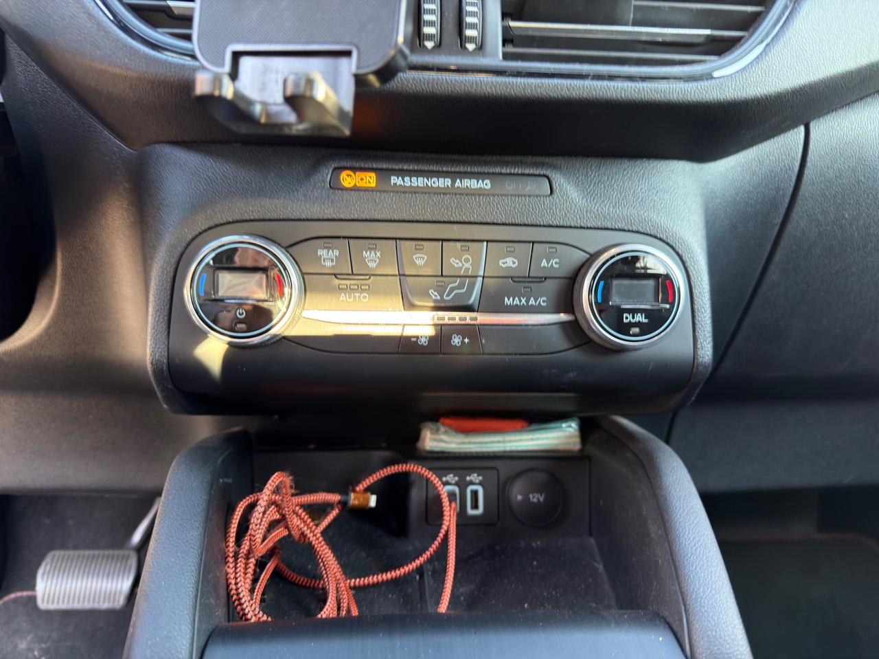 Ford Kuga 2.5 Full Hybrid 190 CV CVT 2WD Titanium Business