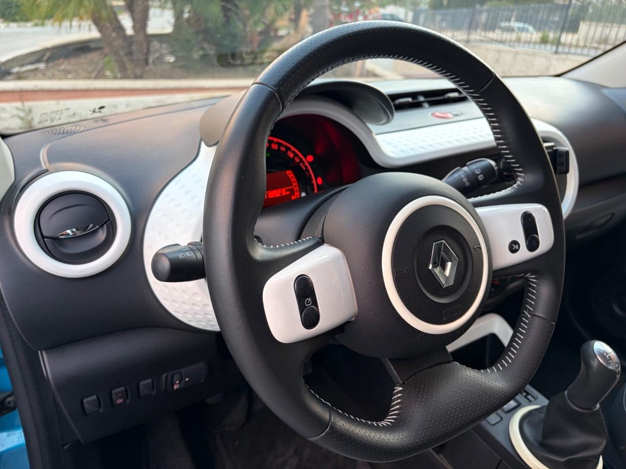 Renault Twingo 1.0 benz ideale per neopatentati