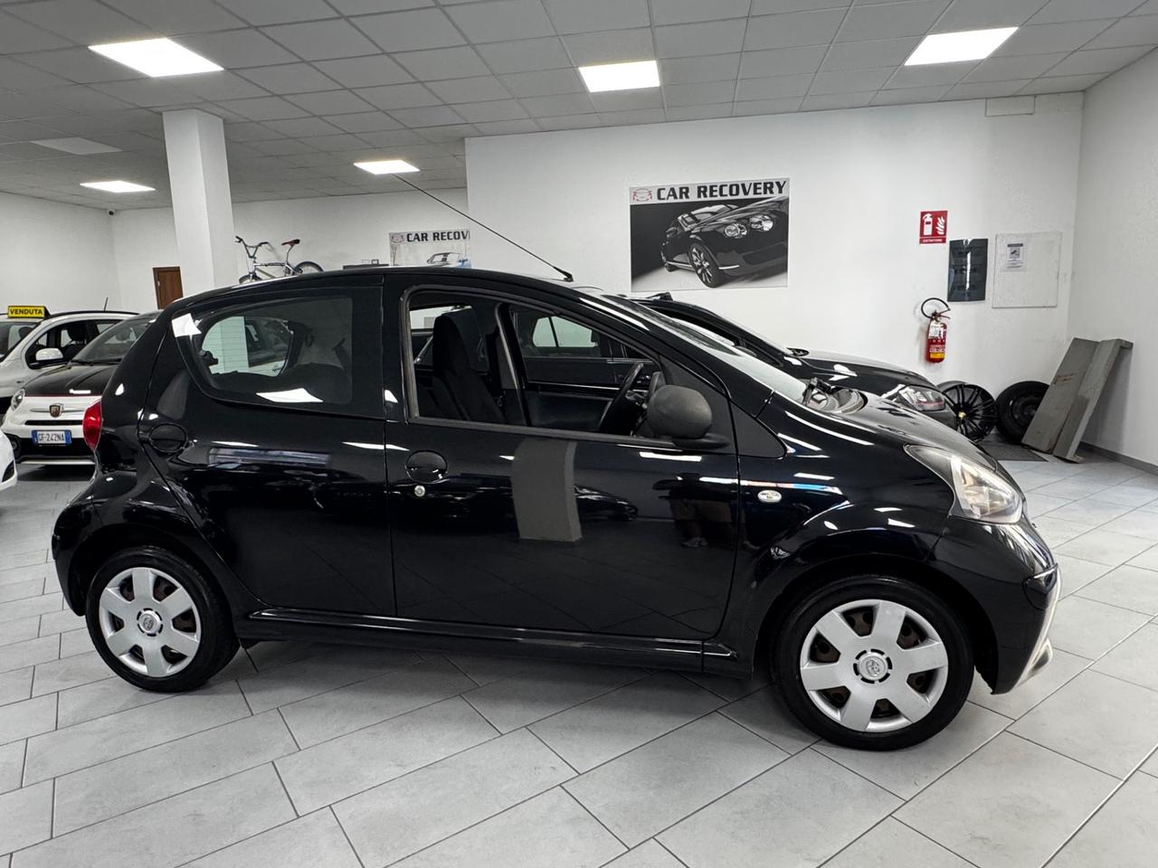 Toyota Aygo 1.0 12V VVT-i 5 porte