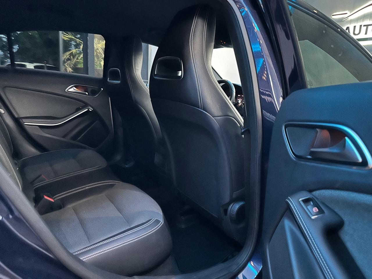 Mercedes-benz A 180 A 180 d Automatic Premium