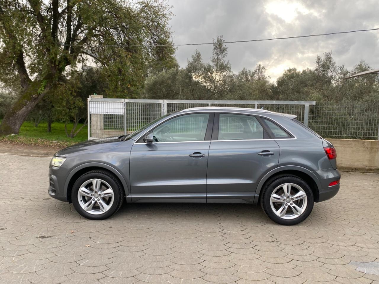 Audi Q3 2.0 TDI 150 CV quattro Sport