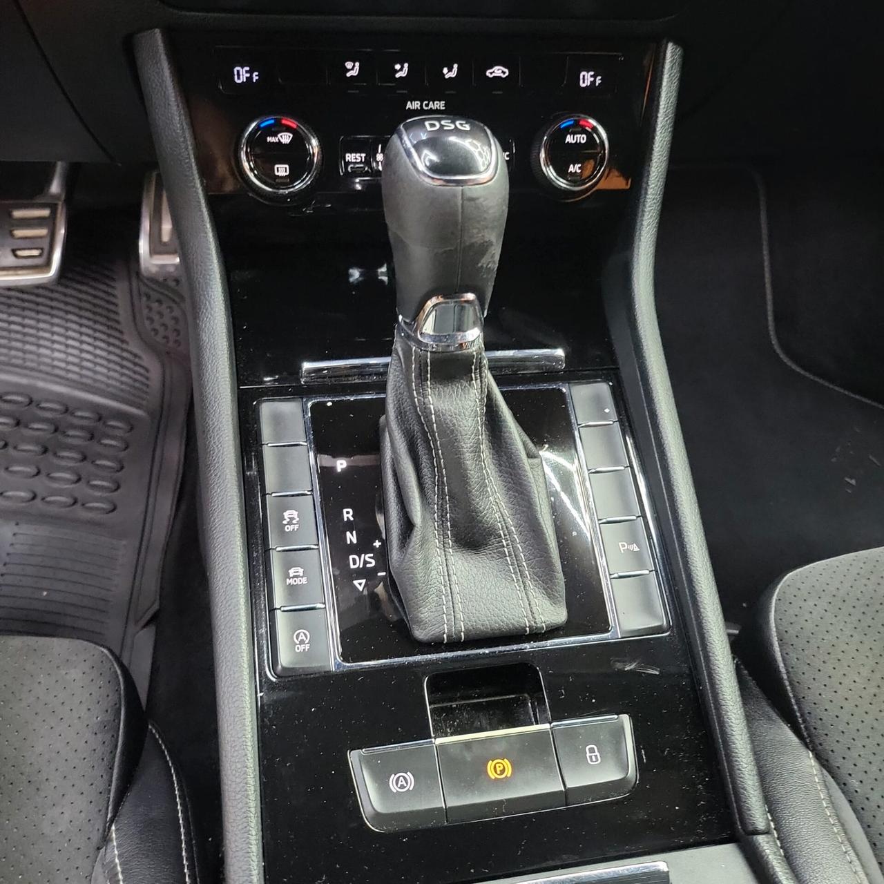 Skoda Superb Super B 2.0 TDI 190CV SCR DSG Wegon laurin&klemant-statin wagon