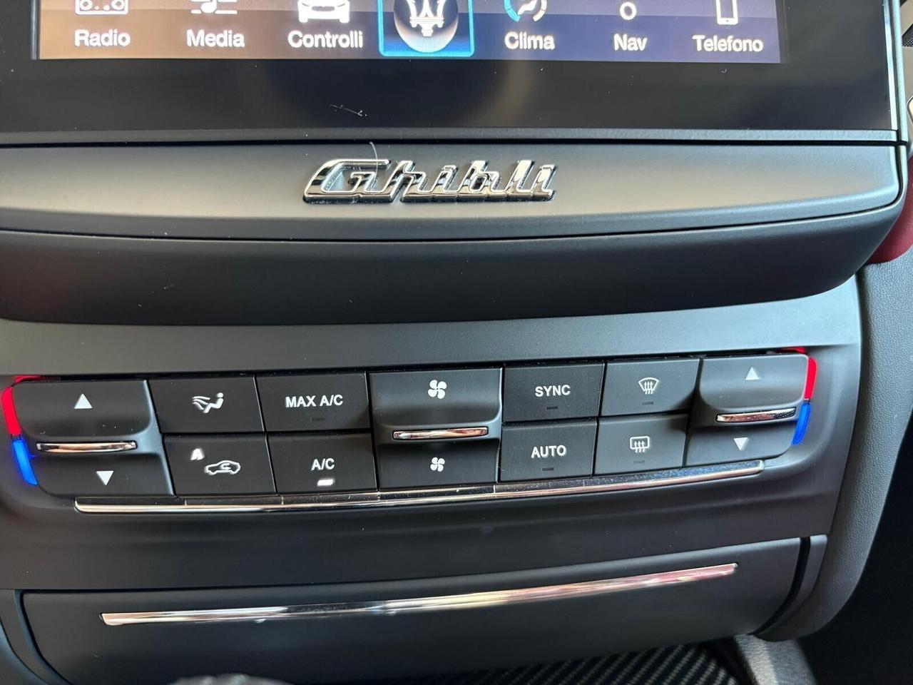 Maserati Ghibli GRANSPORT 3.0 V6 250cv - UNICO PRO