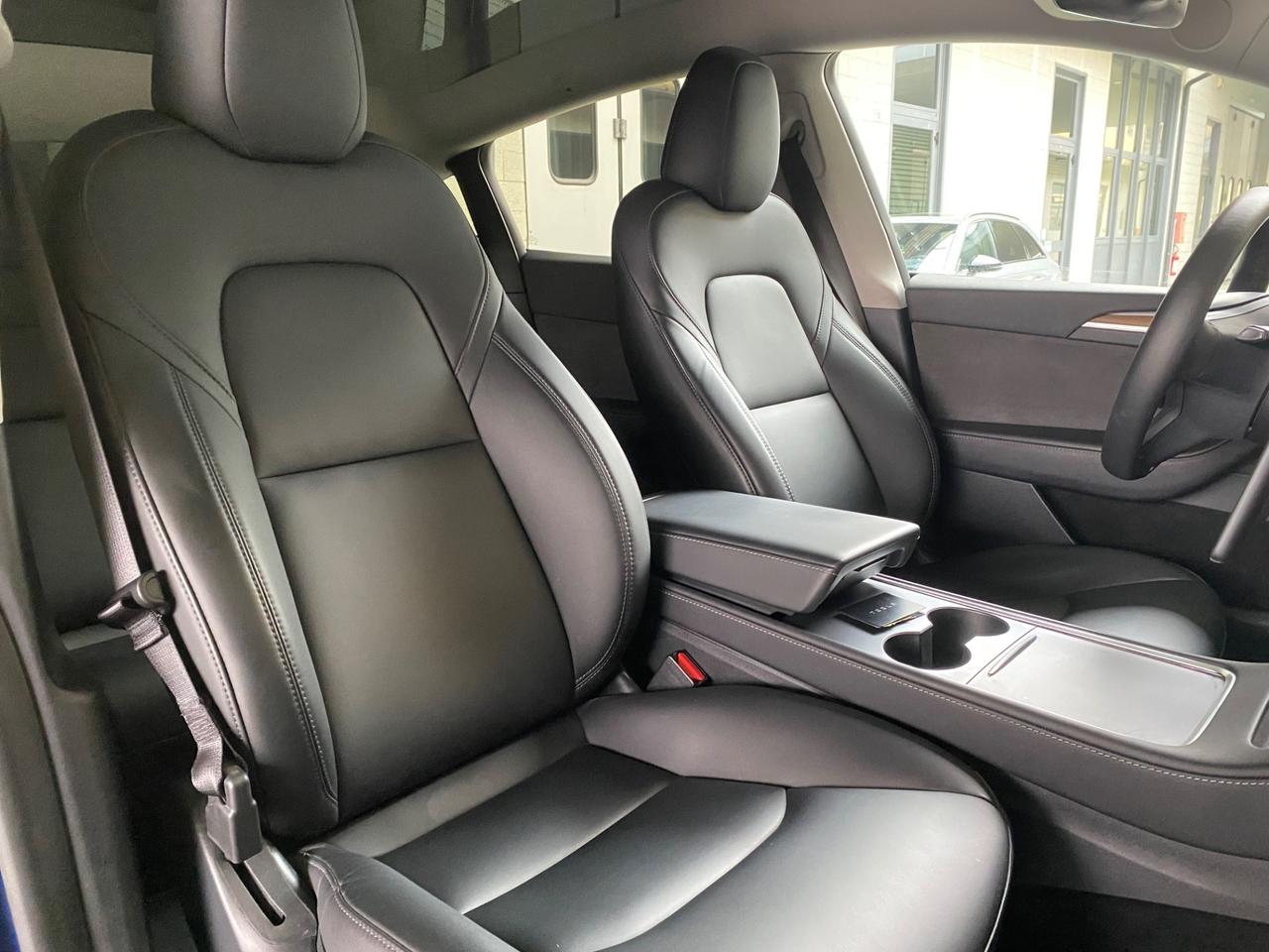 Tesla Model Y RWD Gancio Traino