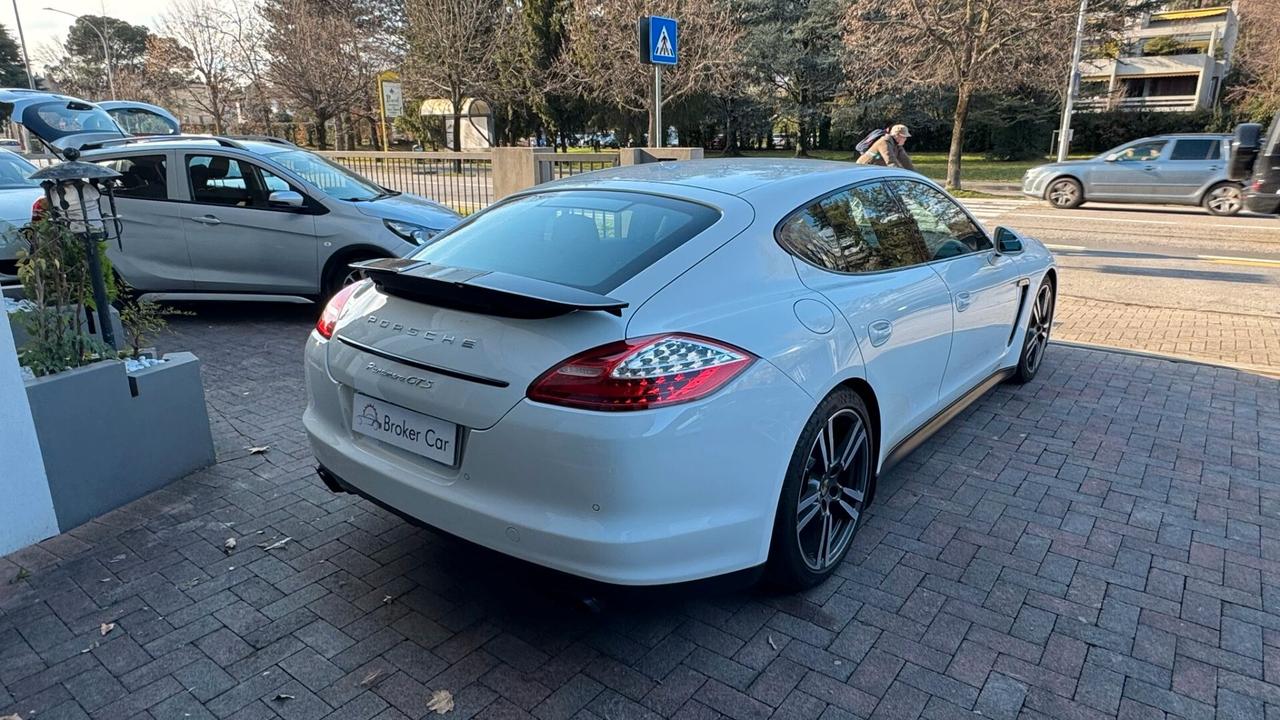 Porsche Panamera 4.8 GTS