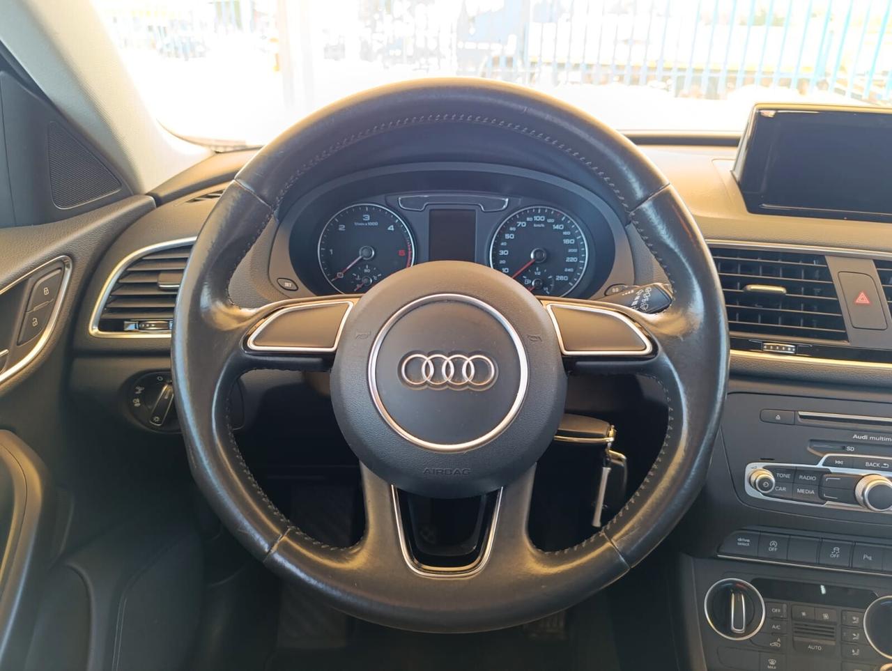 Audi Q3 2.0 TDI 120 CV Sport 2015