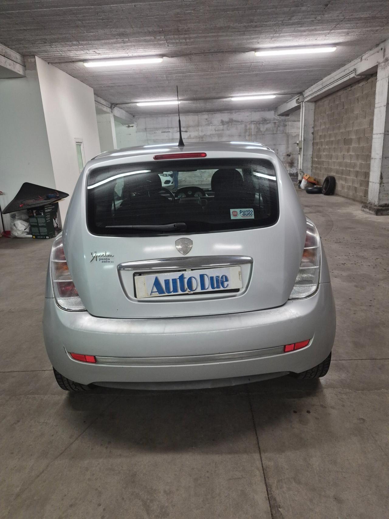 Lancia Ypsilon 1.2 Oro Giallo