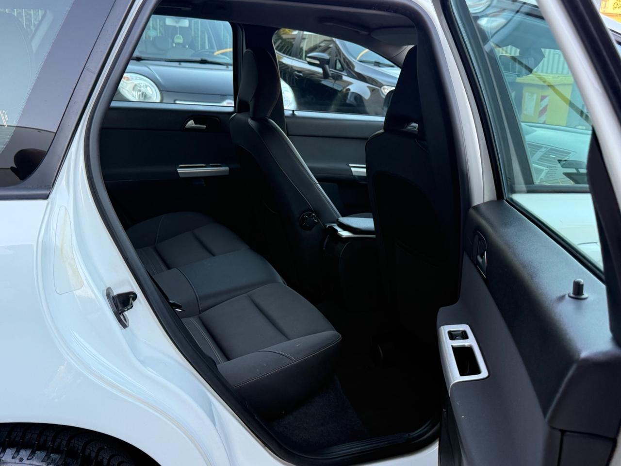 Volvo V50 1.6 D2 R-design cv114