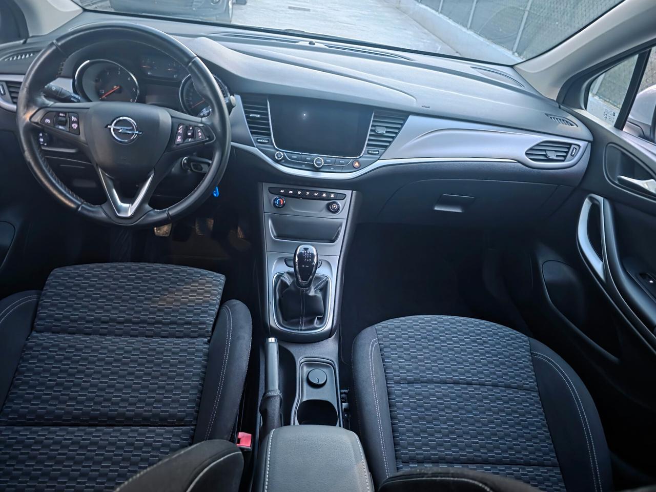 Opel Astra 1.6 CDTi 110CV con 109mila km