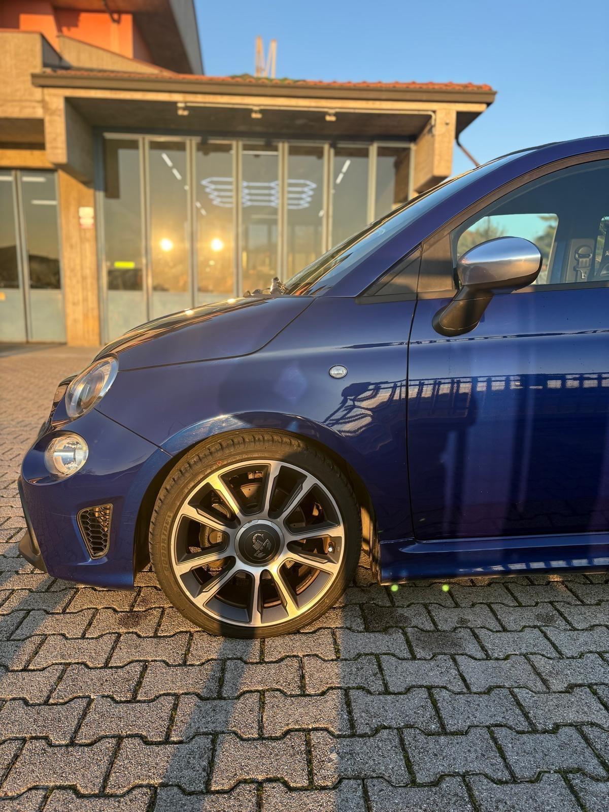Abarth 595 1.4 Turbo T-Jet 165 CV Turismo