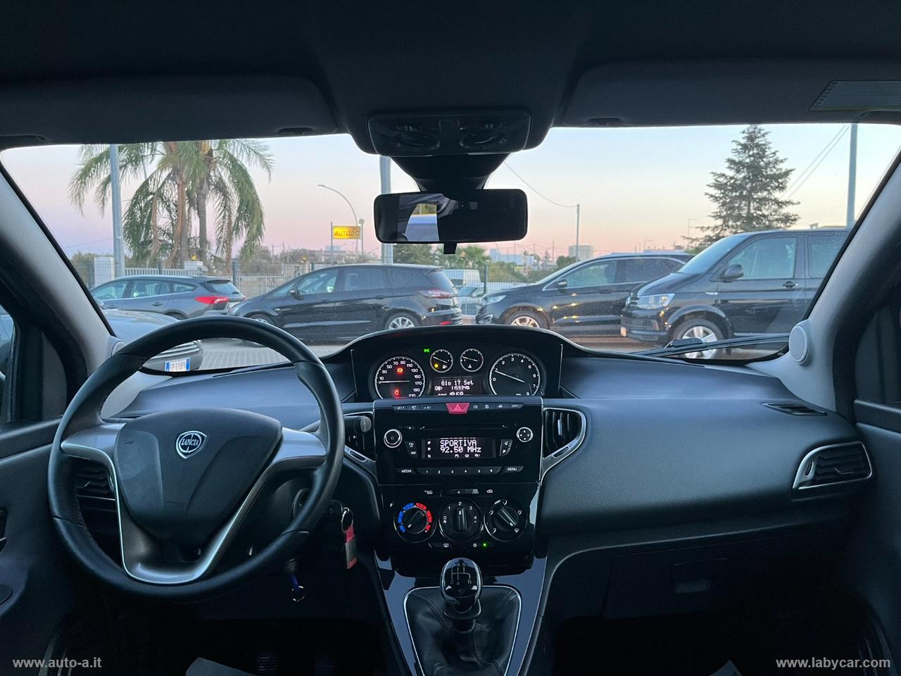 LANCIA Ypsilon 1.2 69 CV 5p. S&S Silver