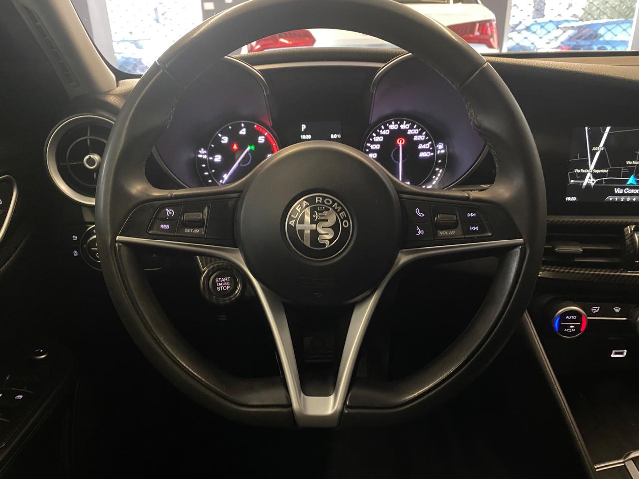 Alfa Romeo Giulia 2.2 136 cv Automatica- Navi