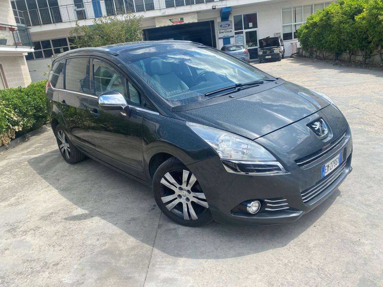 Peugeot 5008 1.6 e-HDi 112CV Stop&Start cambio robotizzato Active