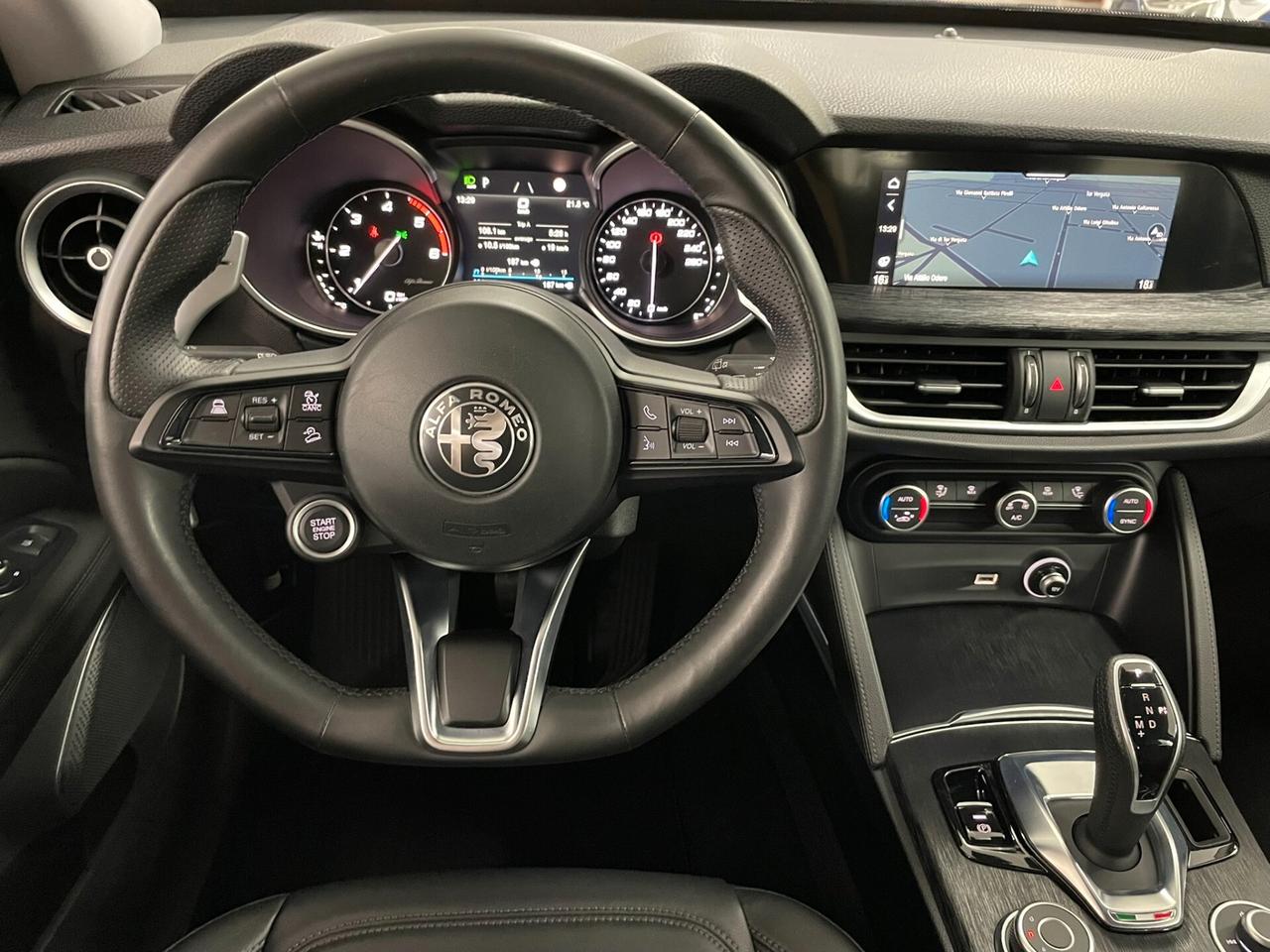 Alfa Romeo Stelvio 2.2 TD 190 CV EXECUTIVE CERCHI 20 PELLE TOTALE GOMME NUOVE RETROCAMERA PADDLE