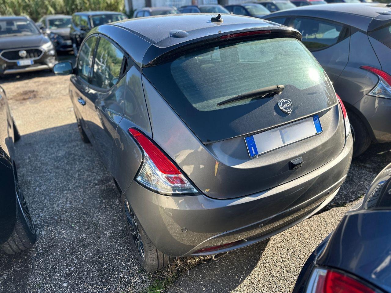 LANCIA Ypsilon III 2021 - Ypsilon 1.0 firefly hybrid Platino s&s 70cv