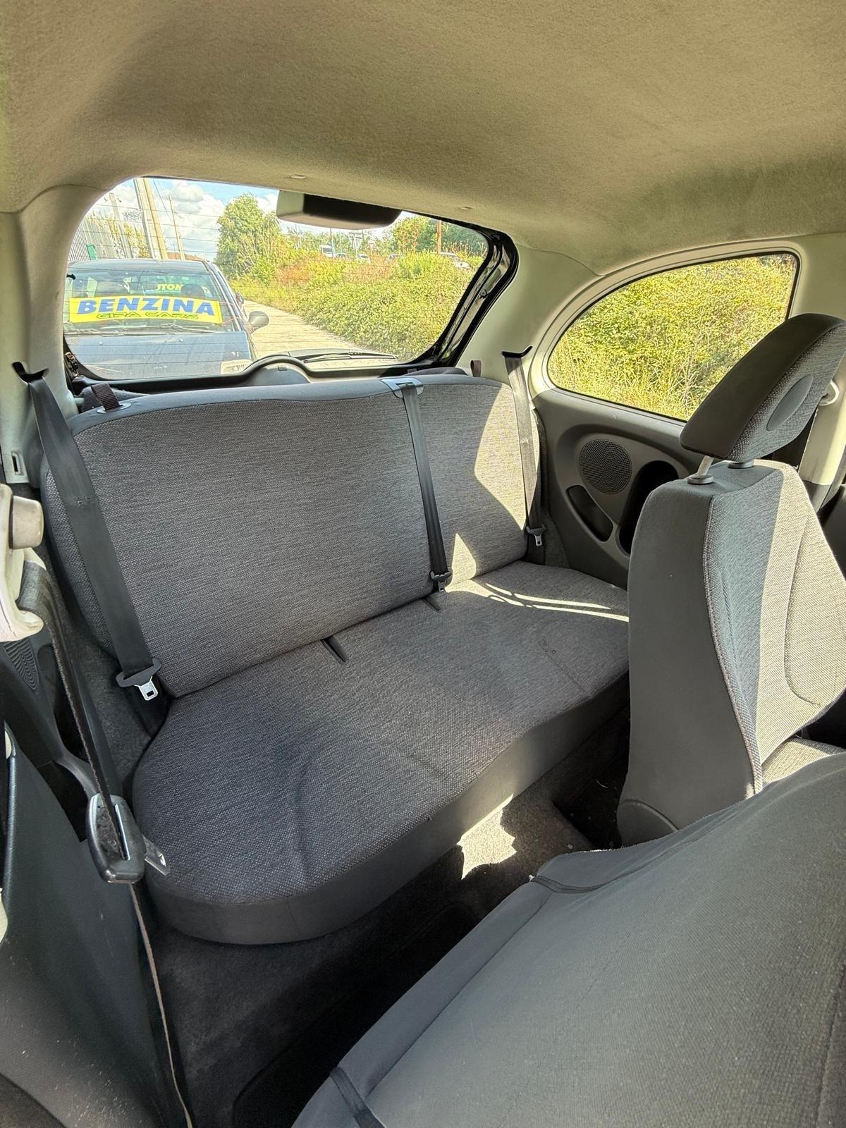 Nissan Micra 1.2 16V 65CV 3 porte Junior