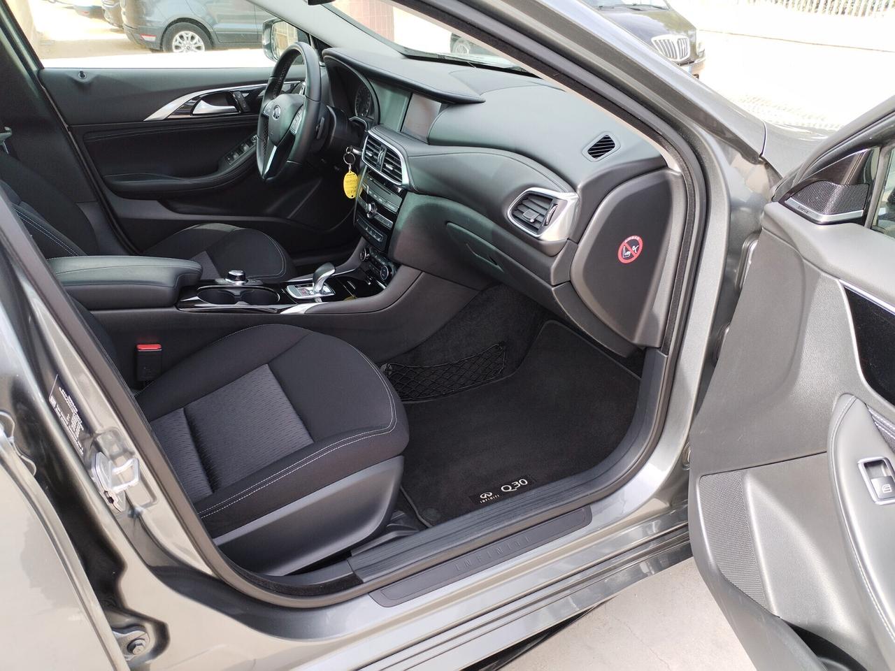 Infiniti Q30 1.5 Dci PREMIUM TETTO NAVI LED