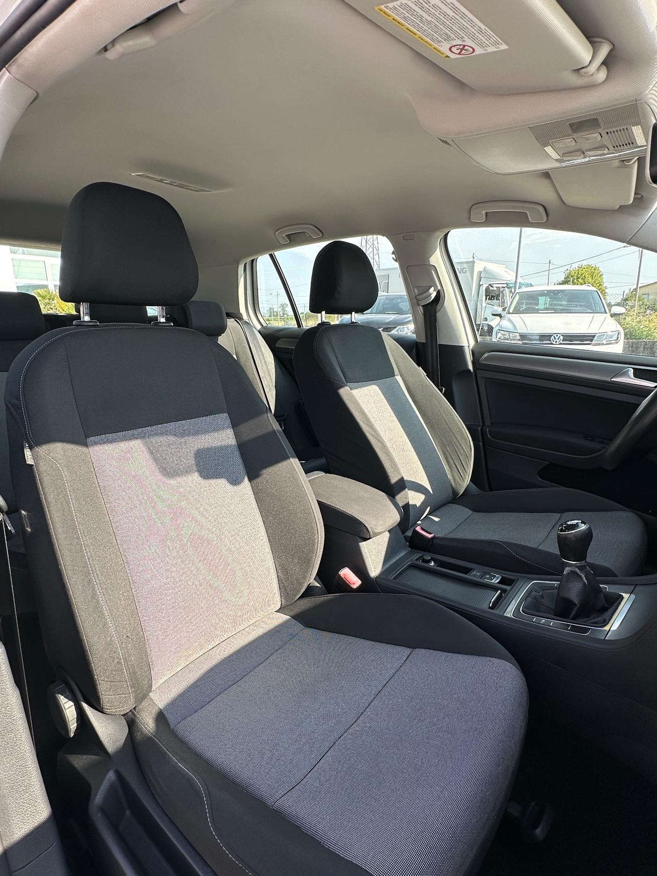 Volkswagen Golf 1.6 TDI 5p. Trendline BlueMotion Technology - 2013