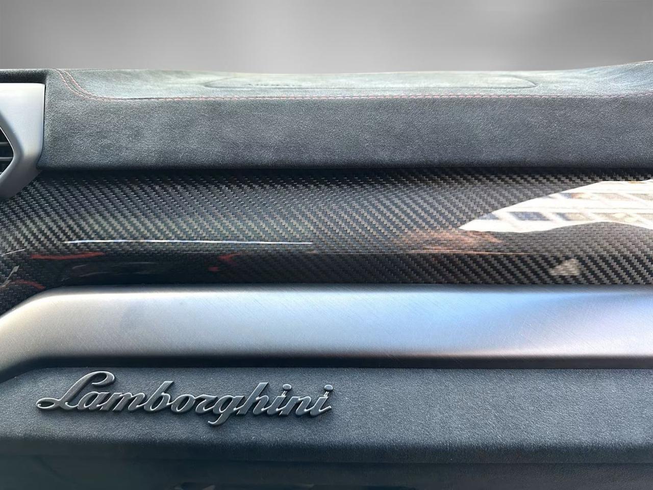 LAMBORGHINI Urus 4.0 Performante 666cv TUA IN 30 GIORNI