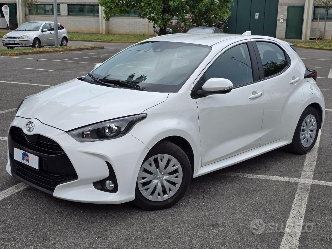 TOYOTA Yaris 1.0 5 porte Active