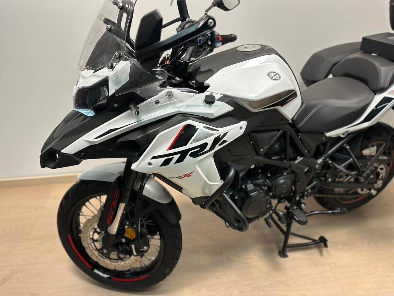 BENELLI TRK 502 X TRK502X + SET 3 VALIGE 2024