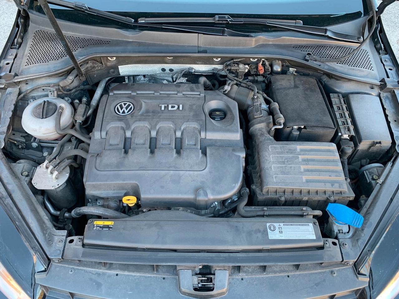 Volkswagen Golf VII 1.6 TDI 110 CV 5p. Neopatentati