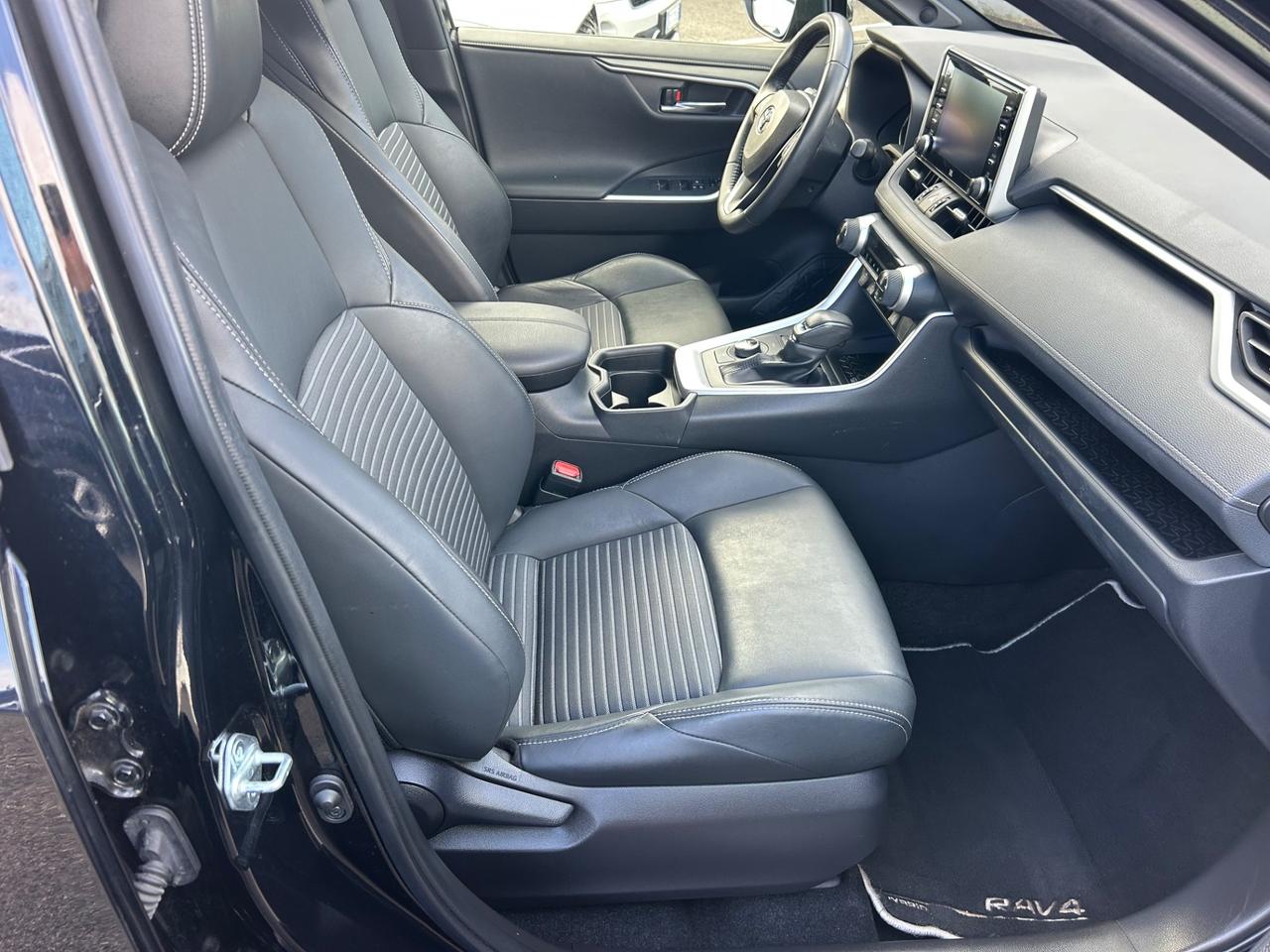 Toyota RAV 4 RAV4 2.5 HV (222CV) E-CVT AWD-i Black Edition