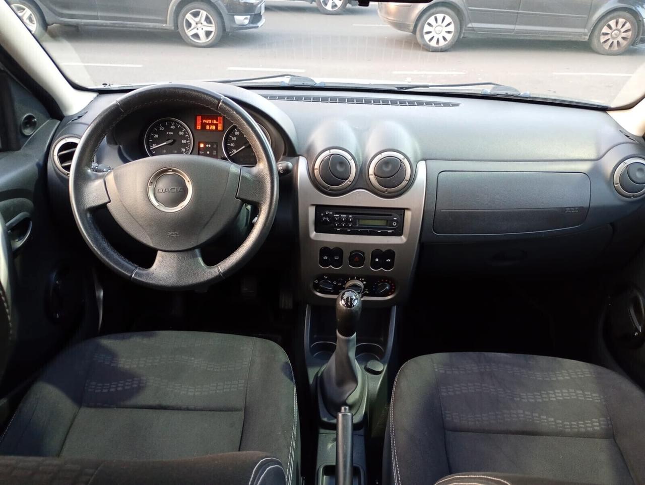 DACIA SANDERO 1.5 DIESEL SOLI 144.000 KM 2010