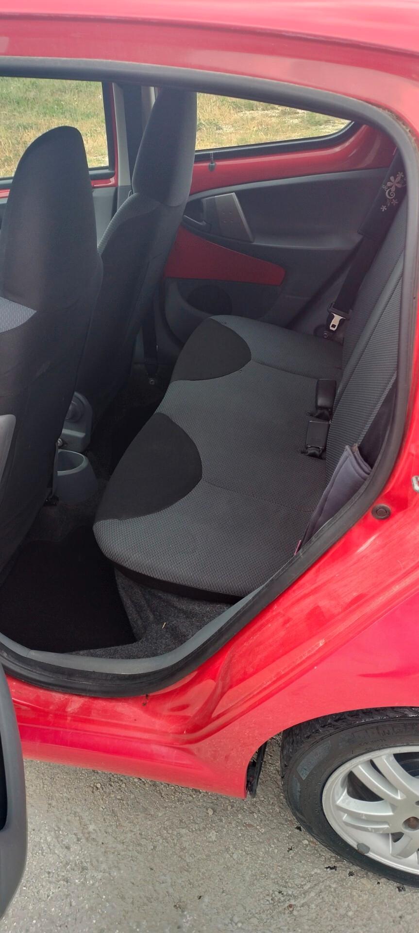 Toyota Aygo 1.4 turbodiesel 5 porte Sol