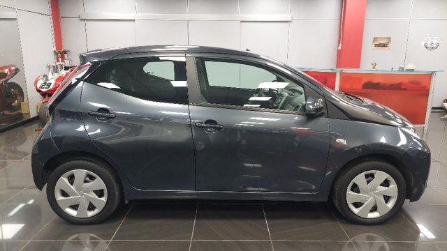 TOYOTA Aygo 1.0 VVT-i 69 CV 5 porte x-wave MMT