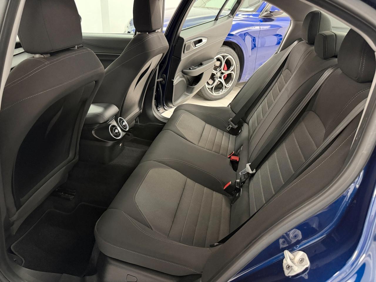 Alfa Romeo Giulia 2.2 TD 150 CV SUPER KIT DISTRIBUZIONE ESEGUITO A 109000 KM GOMME NUOVE - CARFAX VISIBILE DALLE FOTO