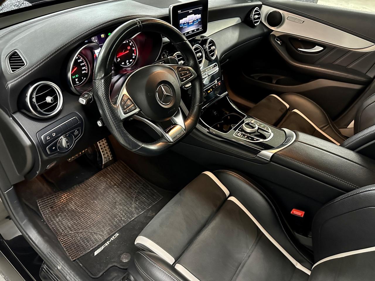 Mercedes-benz GLC 63 AMG V8 PERFORMANTE