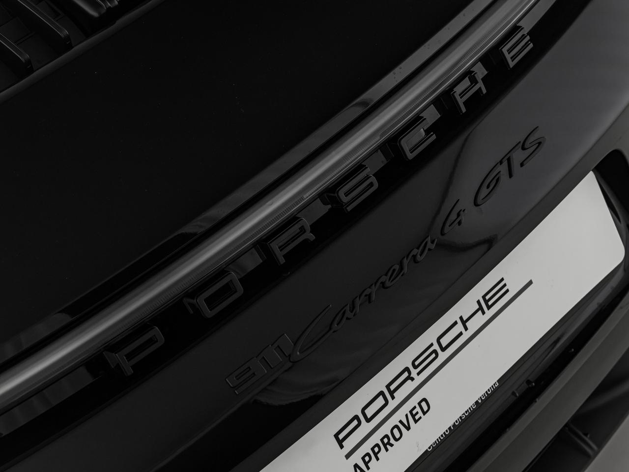 Porsche 911 coupe 3.0 carrera 4 gts auto