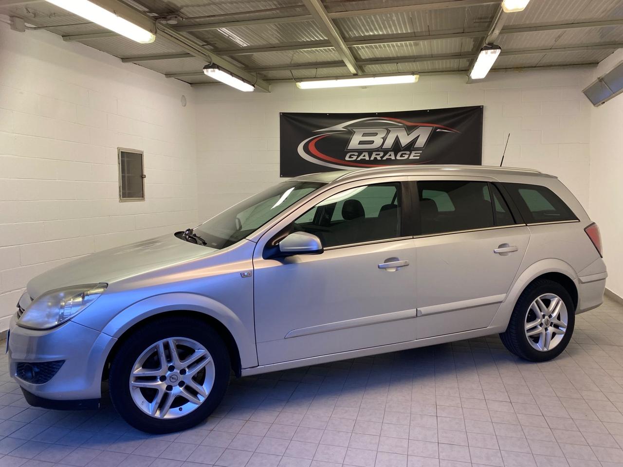 Opel Astra 1.6 16V VVT Station Wagon Cosmo