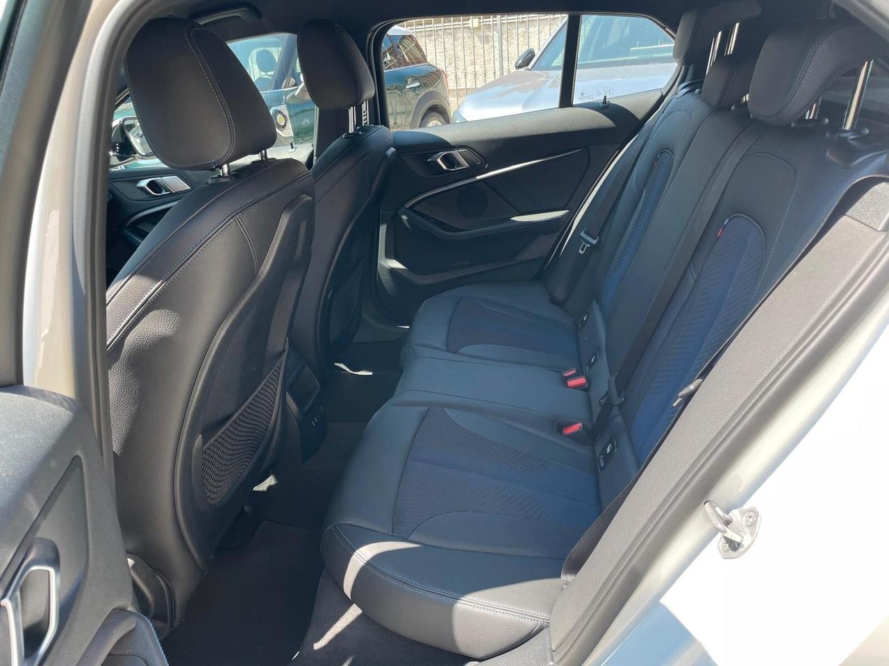 Bmw 116 116i 5p. Msport