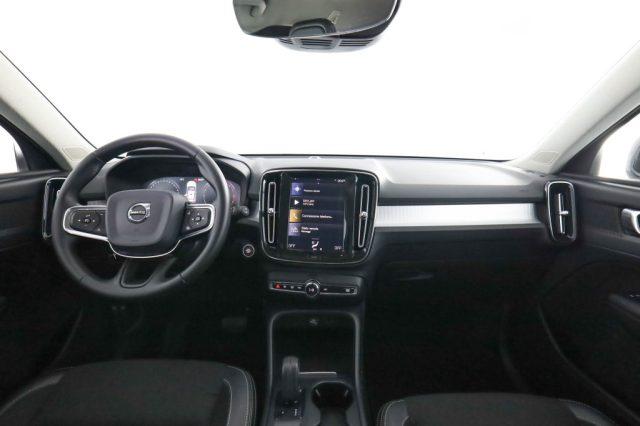 VOLVO XC40 XC40 D3 AWD Geartronic Momentum