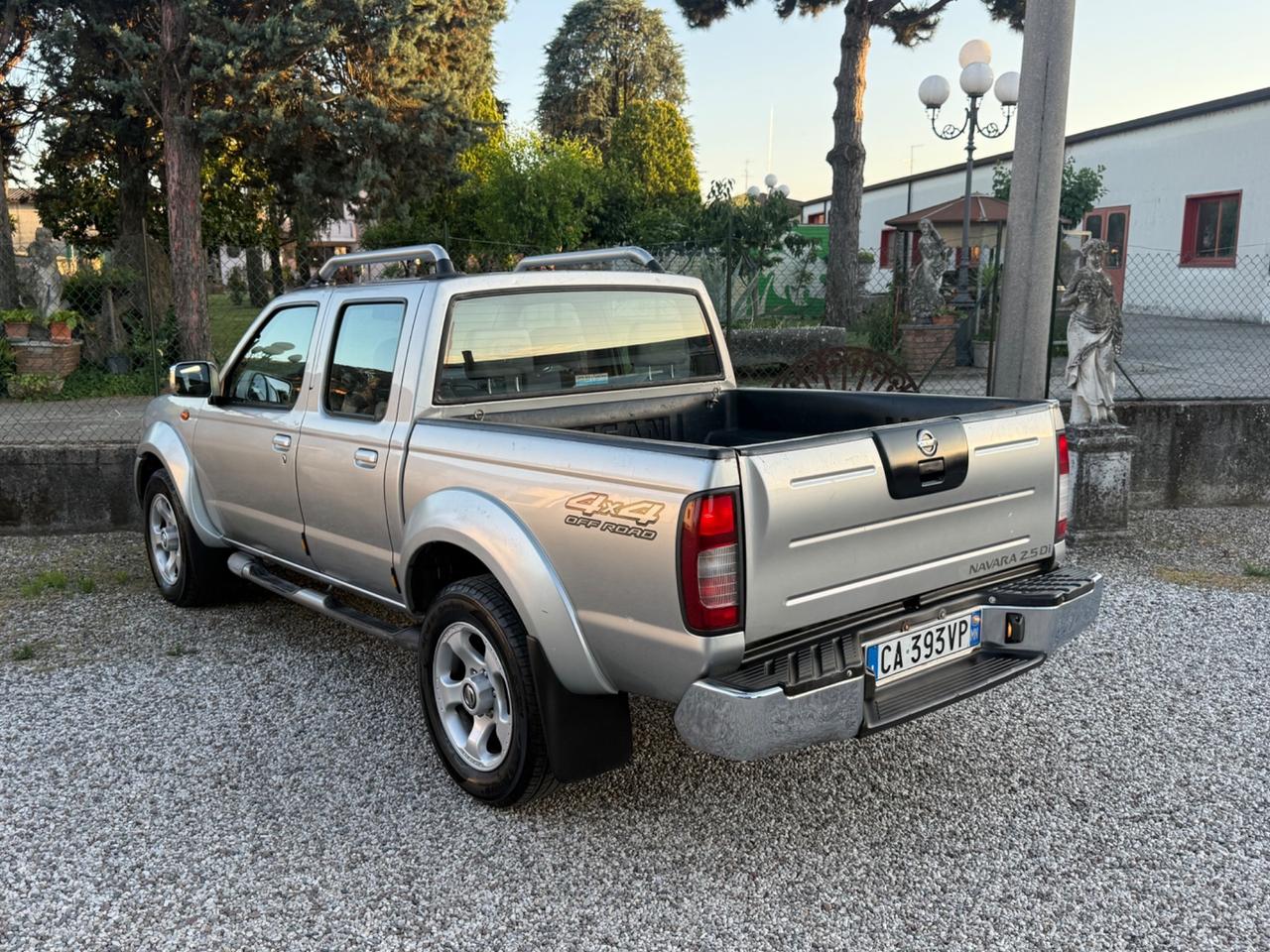 Nissan Pick Up Pick-up 2.5 TD 4 porte Double Cab