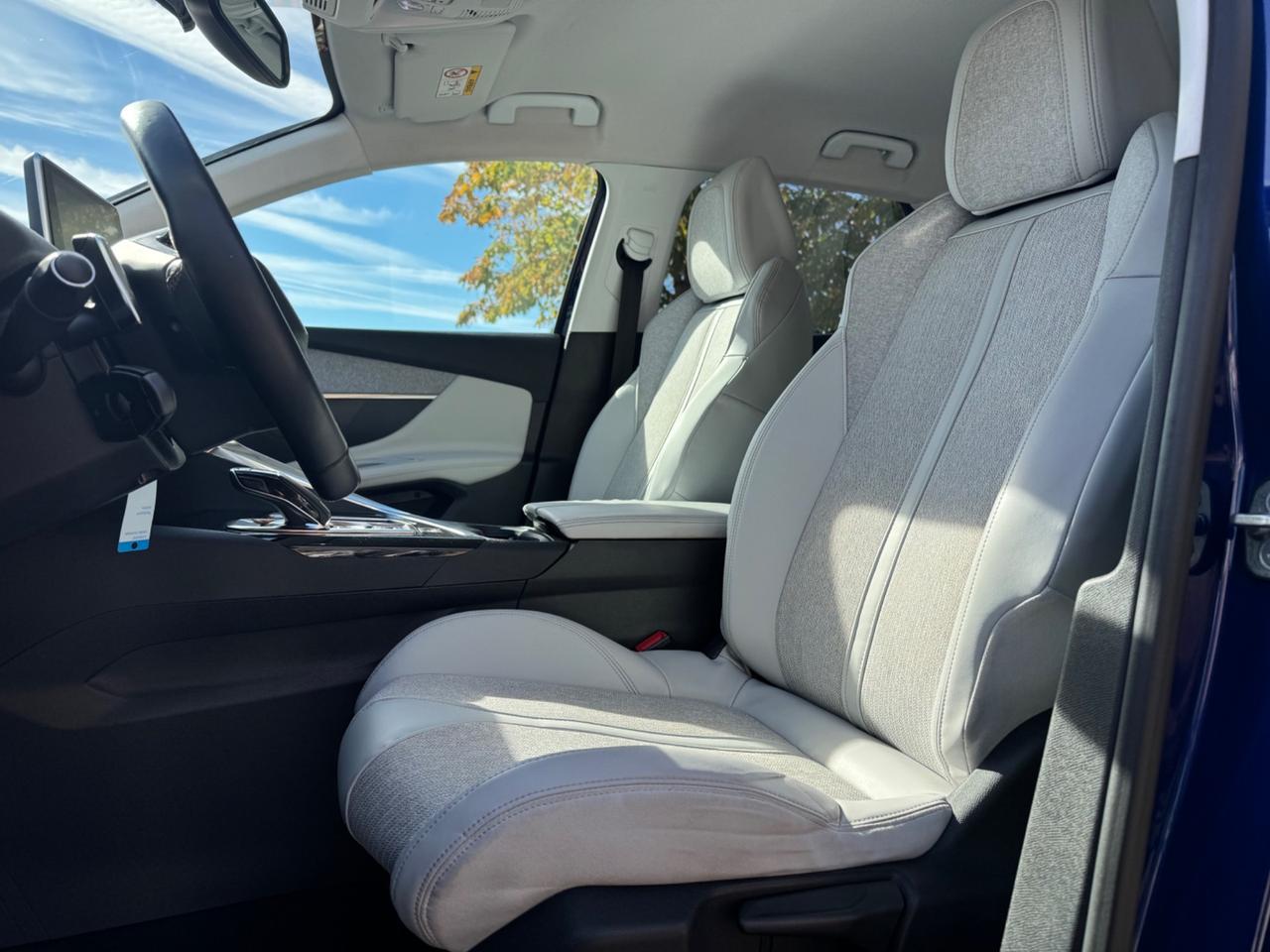 Peugeot 3008 BlueHDi 130 S&S EAT8 Allure