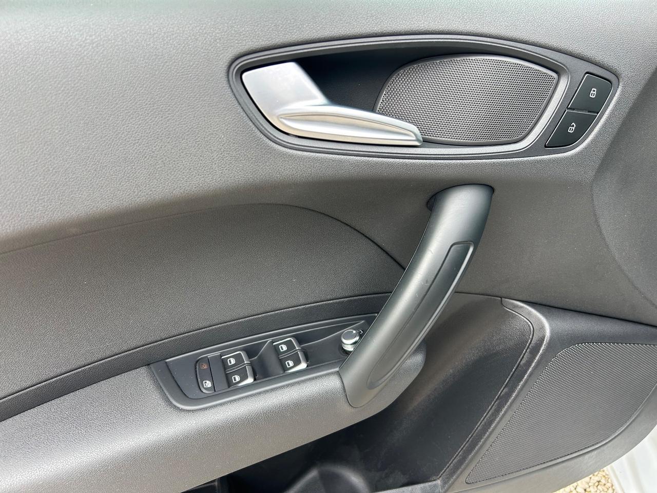 Audi A1 1.6TDI SPB NEOPATENTATI BI-COLOR GARANZIA